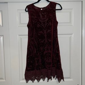Cupio Wine Dress with Velvet Lace Overlay Large